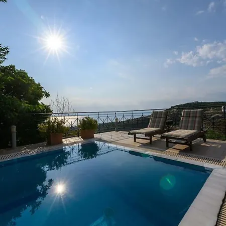 Daire Secluded Oasis Among The Rocks *