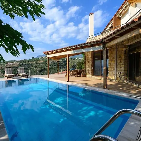 Secluded Oasis Among The Rocks *